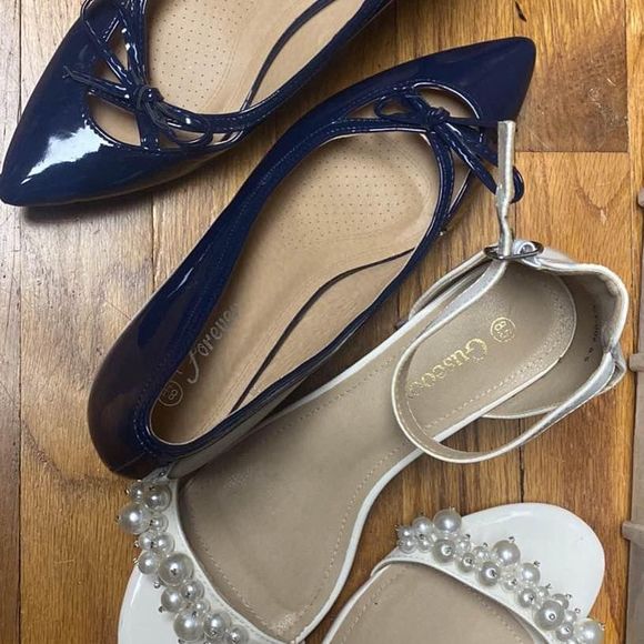 8 1/2 Heels - Picture 1 of 3